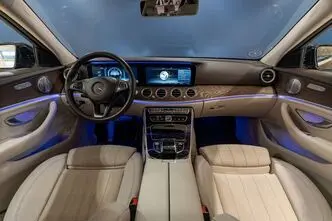 Mercedes-Benz E 220, 2.0, 143 kW, diesel, automatic, rear-wheel drive