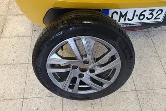 Peugeot 208, 1.2, 74 kW, bensiin, automaat, esivedu