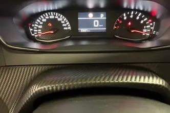 Peugeot 2008, 1.2, 96 kW, bensiin, automaat, esivedu