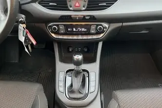 Hyundai i30, 1.4, 103 kW, bensiin, automaat, esivedu
