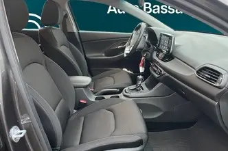 Hyundai i30, 1.4, 103 kW, bensiin, automaat, esivedu