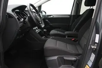 Volkswagen Touran, 1.5, 110 kW, petrol, automatic, front-wheel drive