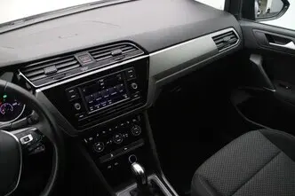 Volkswagen Touran, 1.5, 110 kW, petrol, automatic, front-wheel drive