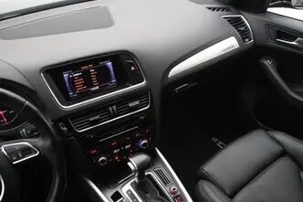 Audi Q5, 2.0, 132 kW, petrol, automatic, four-wheel drive