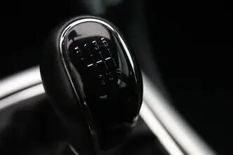 Opel Insignia, 1.8, 103 kW, petrol, manual, front-wheel drive