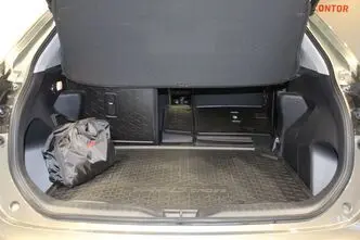 Toyota Yaris Cross, 1.5, 68 kW, hübriid, automaat, nelikvedu