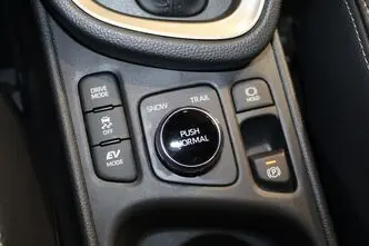 Toyota Yaris Cross, 1.5, 68 kW, hübriid, automaat, nelikvedu