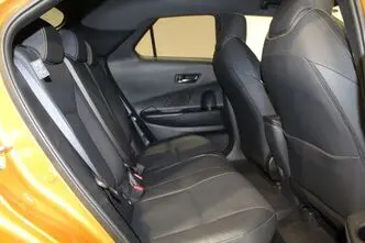 Toyota C-HR, 2.0, 111 kW, pistikhübriid, automaat, esivedu