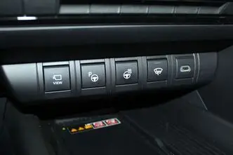 Toyota C-HR, 2.0, 111 kW, pistikhübriid, automaat, esivedu