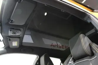 Toyota C-HR, 2.0, 111 kW, pistikhübriid, automaat, esivedu