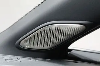 Toyota C-HR, 2.0, 111 kW, pistikhübriid, automaat, esivedu