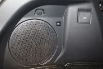 Toyota C-HR, 2.0, 111 kW, pistikhübriid, automaat, esivedu