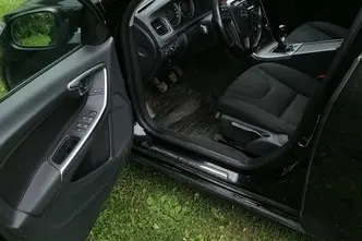 Volvo V60, 2.0, 120 kW, diisel, manuaal, esivedu