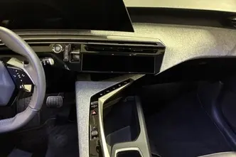 Peugeot 5008, 1.2, 100 kW, hübriid, automaat, esivedu