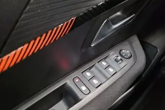 Peugeot 208, 1.2, 74 kW, bensiin, automaat, esivedu