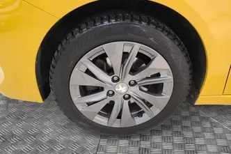 Peugeot 208, 1.2, 74 kW, bensiin, automaat, esivedu