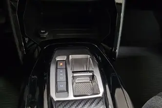 Peugeot 208, 1.2, 74 kW, bensiin, automaat, esivedu