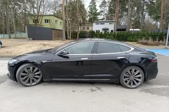 Tesla Model S, 158 kW, electric, automatic, four-wheel drive