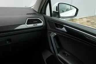 Volkswagen Tiguan, 1.5, 110 kW, bensiin, automaat