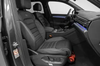 Volkswagen Touareg, 3.0, 210 kW, dīzelis, automātiskā, pilnpiedziņa