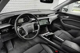 Audi e-tron, 300 kW, elekter, automaat, nelikvedu