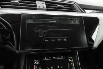 Audi e-tron, 300 kW, elekter, automaat, nelikvedu