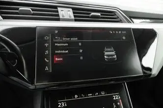 Audi e-tron, 300 kW, elekter, automaat, nelikvedu