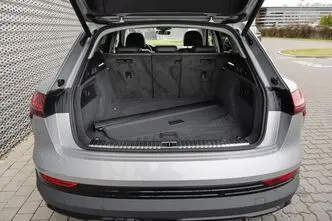 Audi e-tron, 300 kW, elekter, automaat, nelikvedu