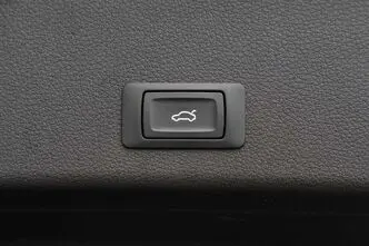 Audi e-tron, 300 kW, elekter, automaat, nelikvedu