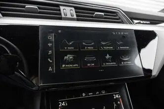 Audi e-tron, 373 kW, elekter, automaat, nelikvedu