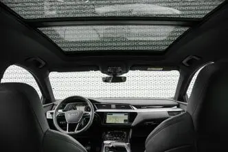 Audi e-tron, 373 kW, elekter, automaat, nelikvedu