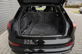 Audi e-tron, 373 kW, elekter, automaat, nelikvedu