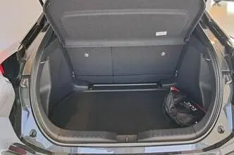 Toyota C-HR, 1.8, 72 kW, hybrid, automatic, front-wheel drive