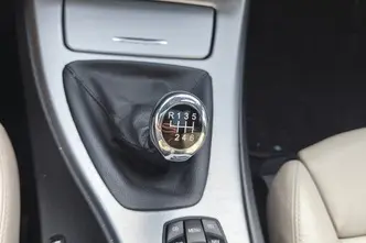 BMW 330, 3.0, 180 kW, diisel, manuaal, tagavedu