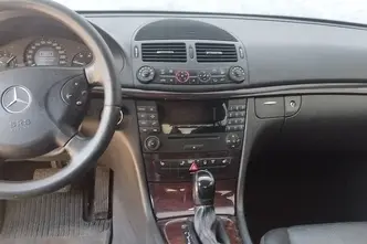 Mercedes-Benz E 220, 2.1, 110 kW, diisel, automaat, tagavedu