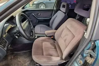 Audi 80, 2.0, 85 kW, бензин, механическая, передний привод