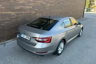 Škoda Superb, 1.4, 110 kW, bensiin, manuaal, esivedu