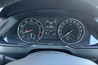Škoda Superb, 1.4, 110 kW, bensiin, manuaal, esivedu