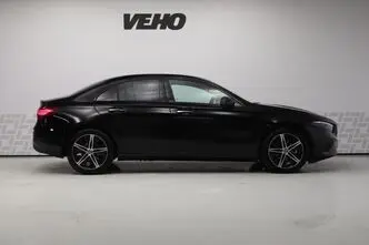 Mercedes-Benz A 180, 1.3, 100 kW, hübriid, automaat, esivedu