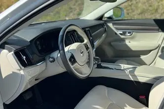 Volvo V90 Cross Country, 2.0, 140 kW, diesel, automatic, four-wheel drive
