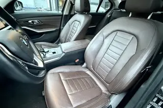 BMW 320, 140 kW, hübriid, automaat, nelikvedu