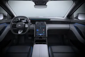 Ford Capri, 250 kW, elekter, automaat, nelikvedu