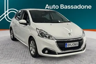 Peugeot 208, 1.2, 60 kW, bensiin, automaat, esivedu