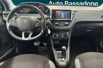 Peugeot 208, 1.2, 60 kW, bensiin, automaat, esivedu