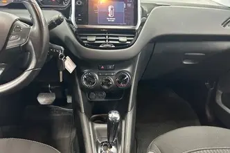 Peugeot 208, 1.2, 60 kW, bensiin, automaat, esivedu