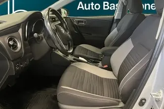 Toyota Auris, 73 kW, bensiin, automaat, esivedu