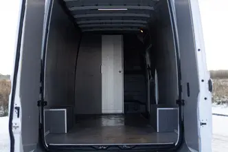 Mercedes-Benz Sprinter, 2.1, 140 kW, diesel, automatic, rear-wheel drive