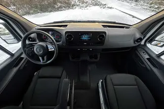 Mercedes-Benz Sprinter, 2.1, 140 kW, diesel, automatic, rear-wheel drive