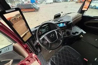 Mercedes-Benz Actros, 390 kW, дизель, автомат