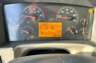 Volvo FE320, 240 kW, дизель, автомат